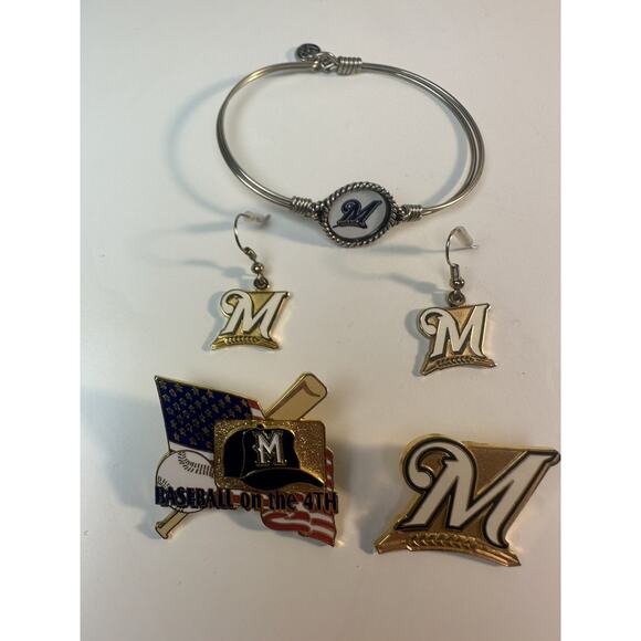 Milwaukee Brewers Jewelry Lot Pin Hat, Earrings, Bracelet MLB Baseball 2009 - Picture 1 of 7